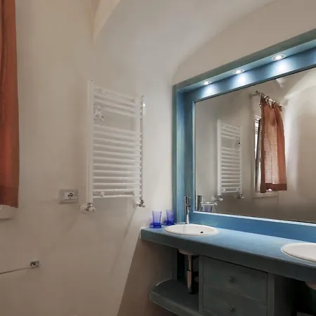 Padulella 8&2, Emma Villa