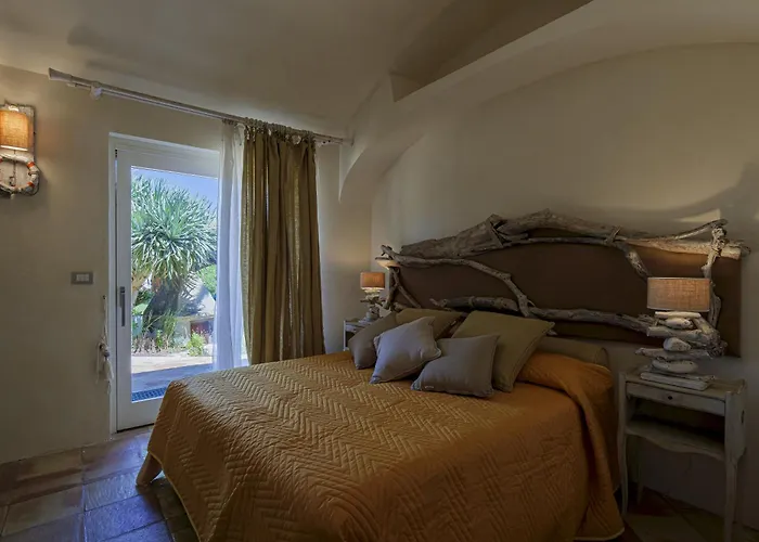 Padulella 8&2, Emma Βίλα *